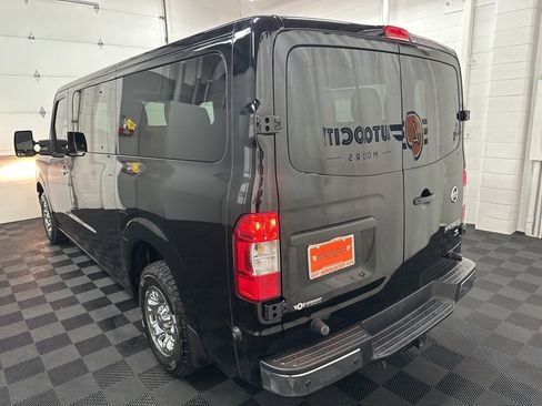 Used 2021 Nissan NV 3500 SL image 7