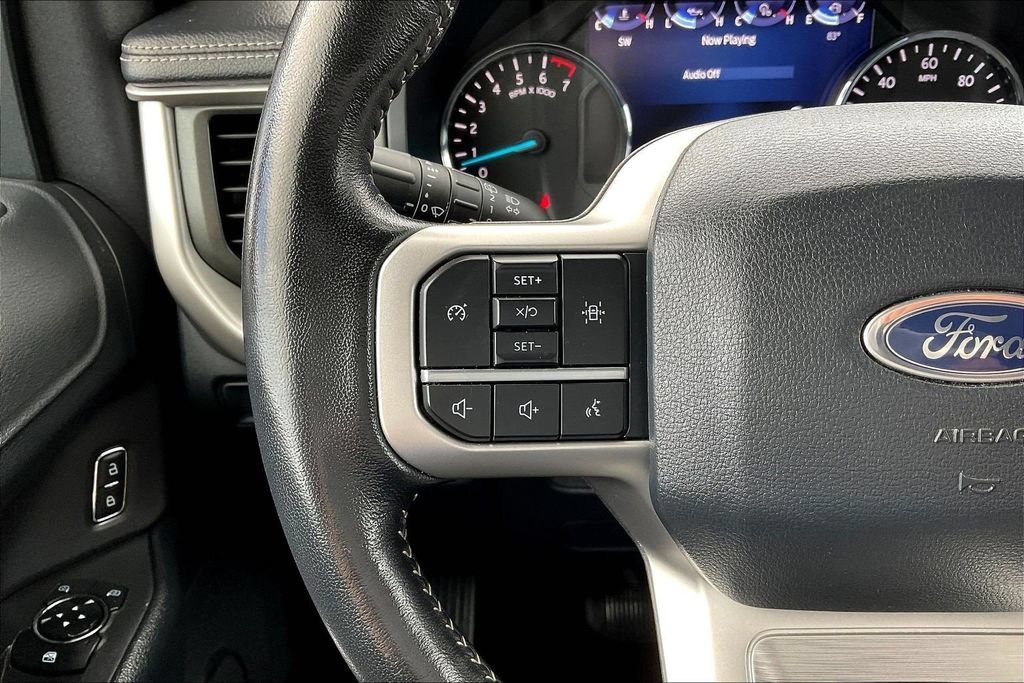 Used 2024 Ford Expedition XLT RWD image 14