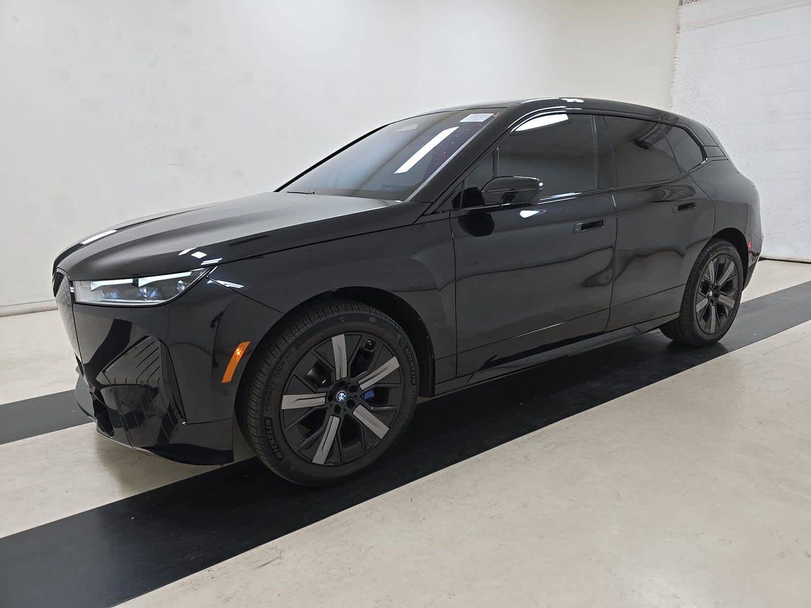 Used 2023 BMW iX xDrive50 w/ Premium Package AWD/4WD image 1