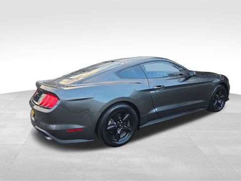 Used 2019 Ford Mustang Coupe image 8