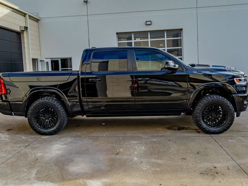 Used 2025 RAM 1500 Limited image 11