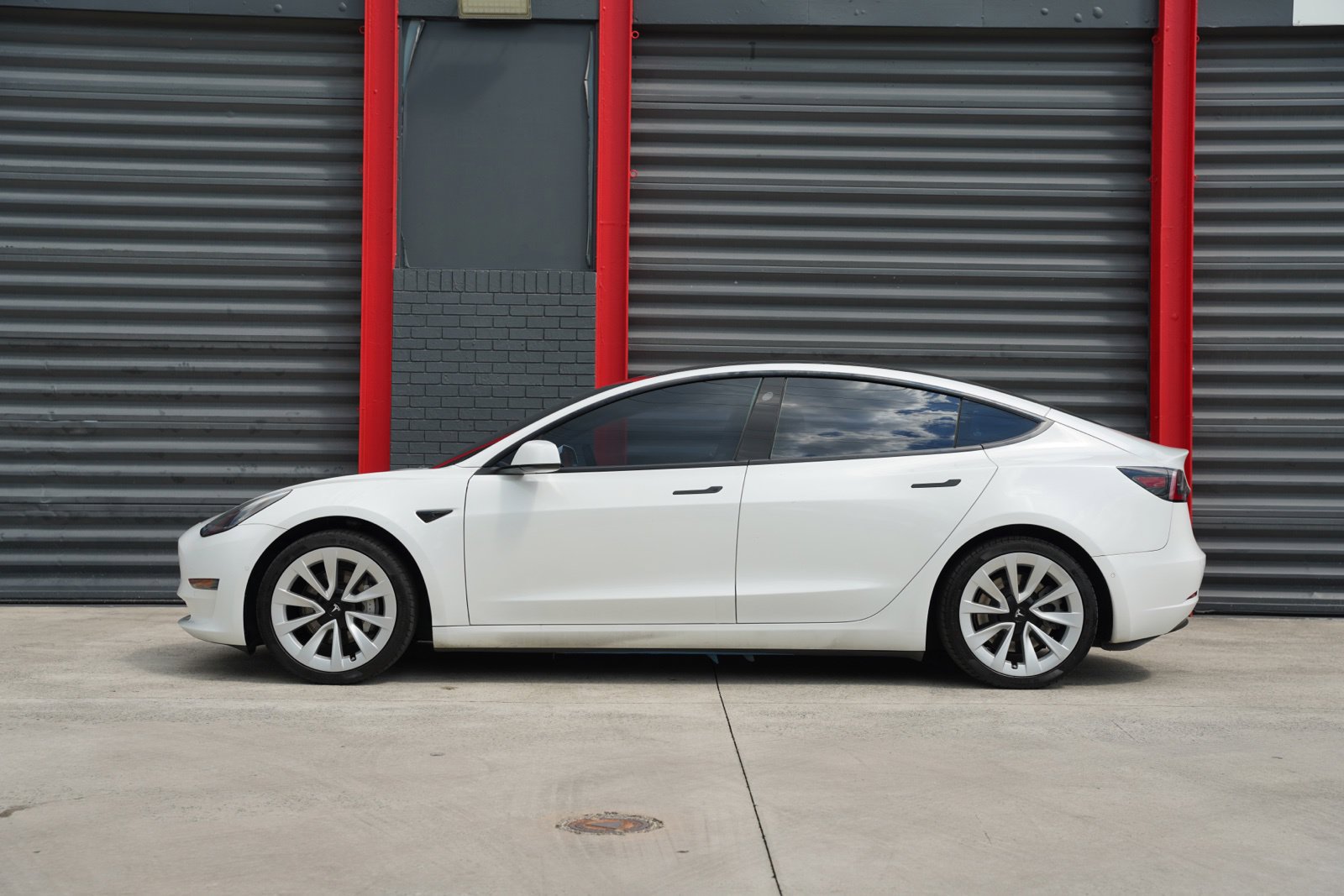 Used 2021 Tesla Model 3 Standard Range Plus RWD image 8