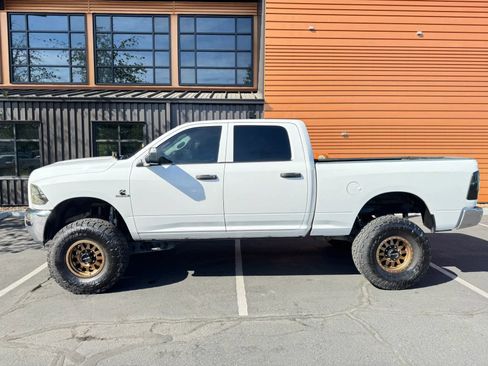 Used 2017 RAM 2500 Tradesman w/ Chrome Appearance Group AWD/4WD image 2