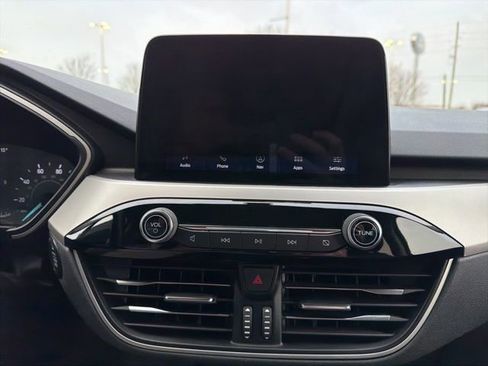 Used 2020 Ford Escape SEL image 28