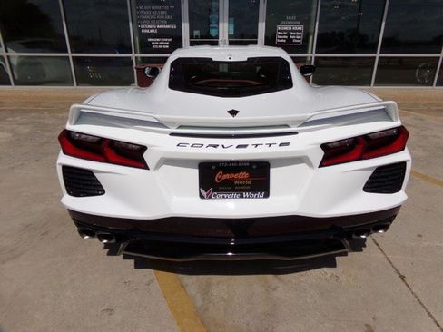 Used 2022 Chevrolet Corvette Stingray Preferred Cpe w/ Z51 Performance Package RWD image 6