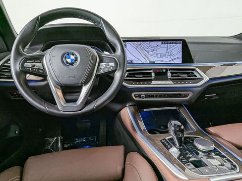 Certified 2022 BMW X5 xDrive45e w/ Parking Assistance Package image 20