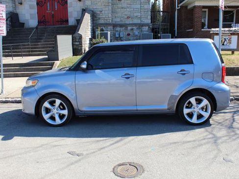 Used 2012 Scion xB image 9