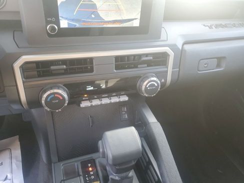 Used 2024 Toyota Tacoma SR image 20