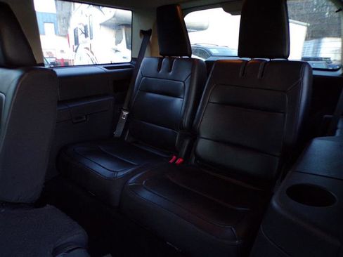 Used 2013 Ford Flex SEL image 30