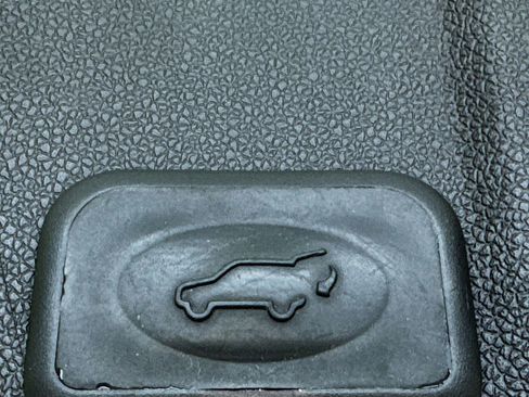 Used 2011 Buick Enclave CXL AWD/4WD image 34