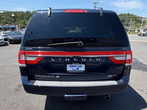 Used 2016 Lincoln Navigator L Select AWD/4WD image 5