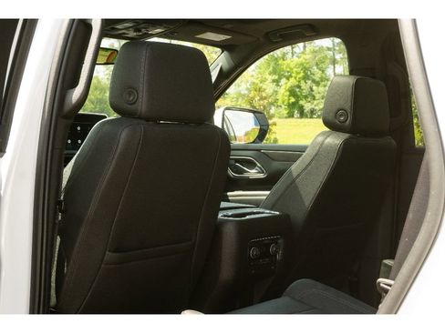 Used 2022 Chevrolet Tahoe LT w/ LT Signature Package image 14