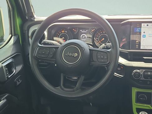 Used 2025 Jeep Wrangler Unlimited Sport AWD/4WD image 12