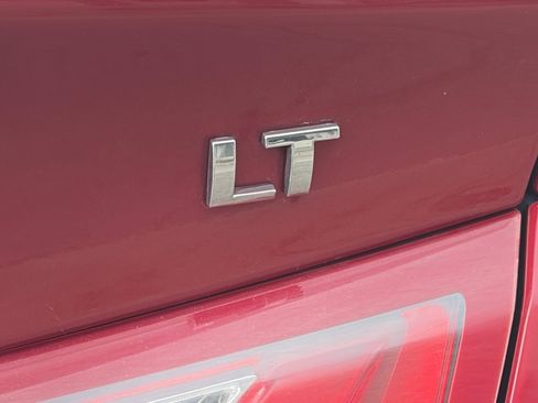 Used 2020 Chevrolet Malibu LT FWD image 28