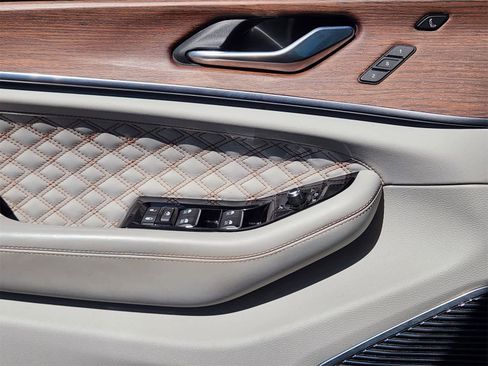 Used 2022 Jeep Grand Cherokee Summit w/ Adv Protech Group IV image 19