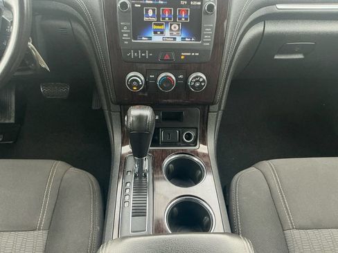 Used 2017 Chevrolet Traverse LT FWD image 20