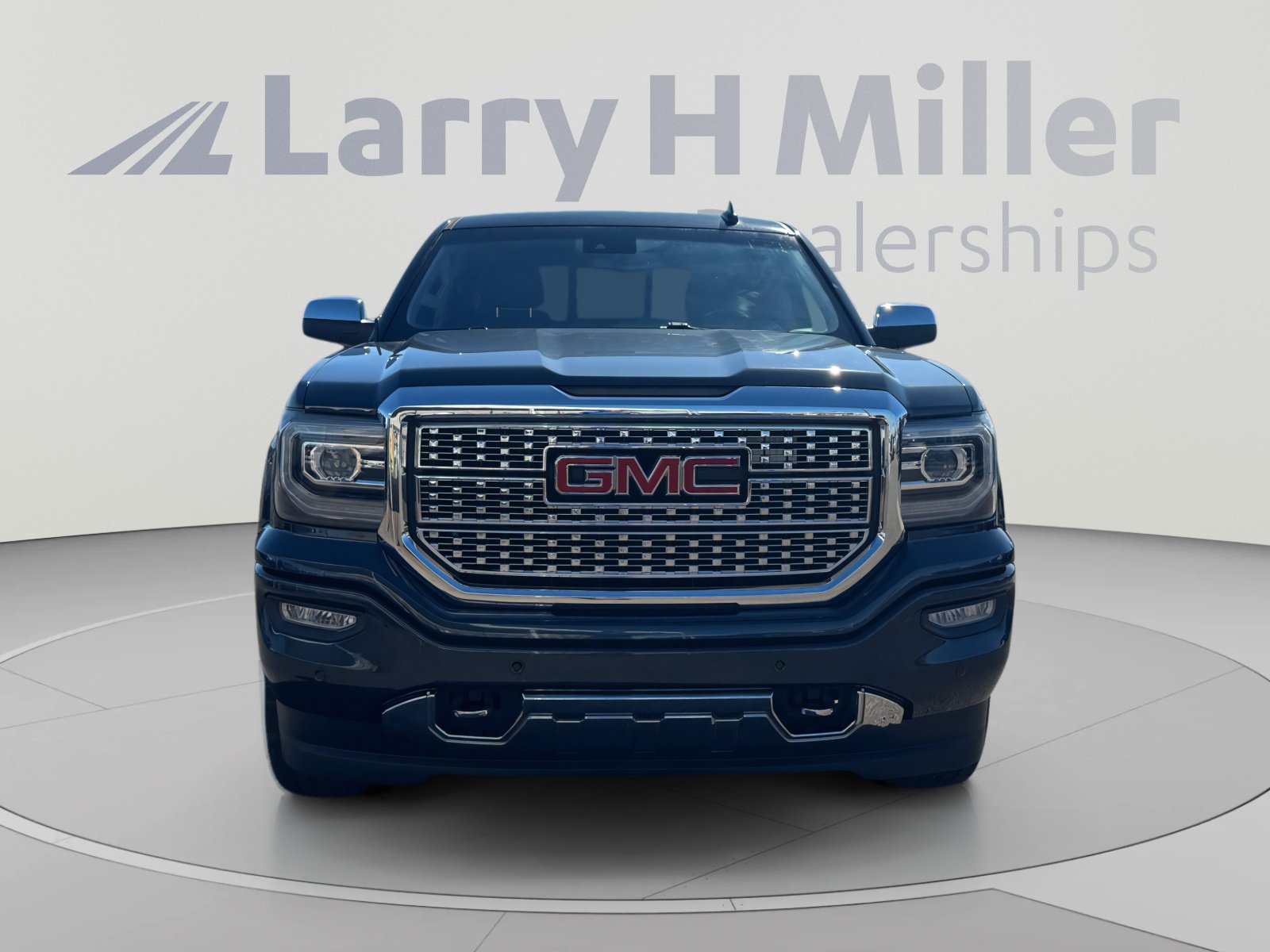 Used 2018 GMC Sierra 1500 Denali w/ Denali Ultimate Package AWD/4WD image 8