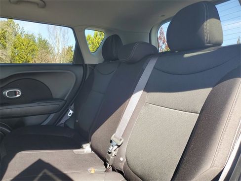 Used 2018 Kia Soul image 9