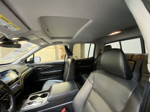 Used 2025 Honda Ridgeline RTL image 21