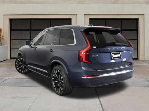Certified 2025 Volvo XC90 B6 Plus w/ Protection Package Premier image 2
