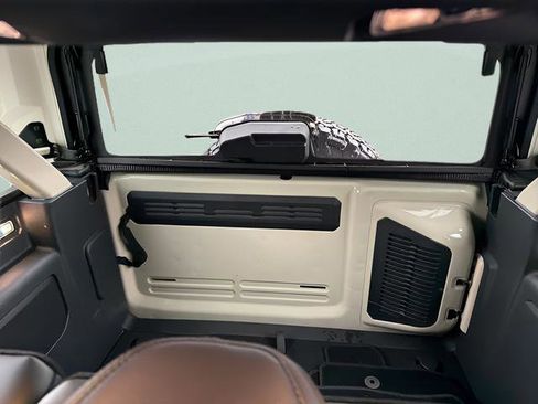 Used 2025 Ford Bronco Badlands AWD/4WD image 15