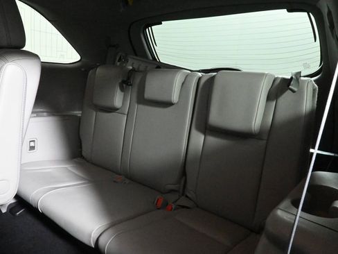 Used 2019 Toyota Highlander XLE image 32