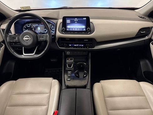 Used 2023 Nissan Rogue SV w/ SV Premium B Package FWD image 13