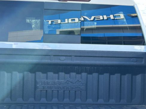 Used 2024 Chevrolet Silverado 3500 High Country w/ High Country Premium Package AWD/4WD image 29