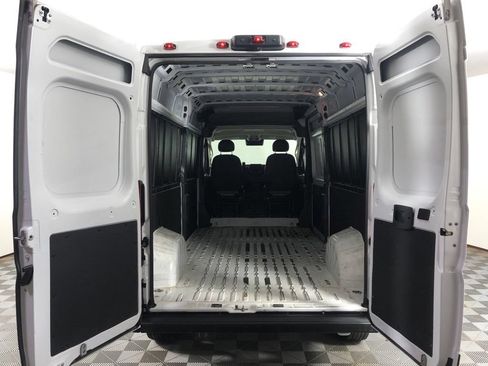 Used 2023 RAM ProMaster 2500 FWD image 18