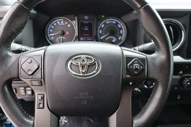 Used 2017 Toyota Tacoma TRD Sport w/ Tow Package RWD image 27