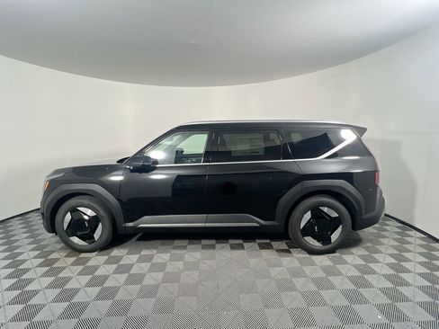 New 2026 Kia EV9 Wind image 7
