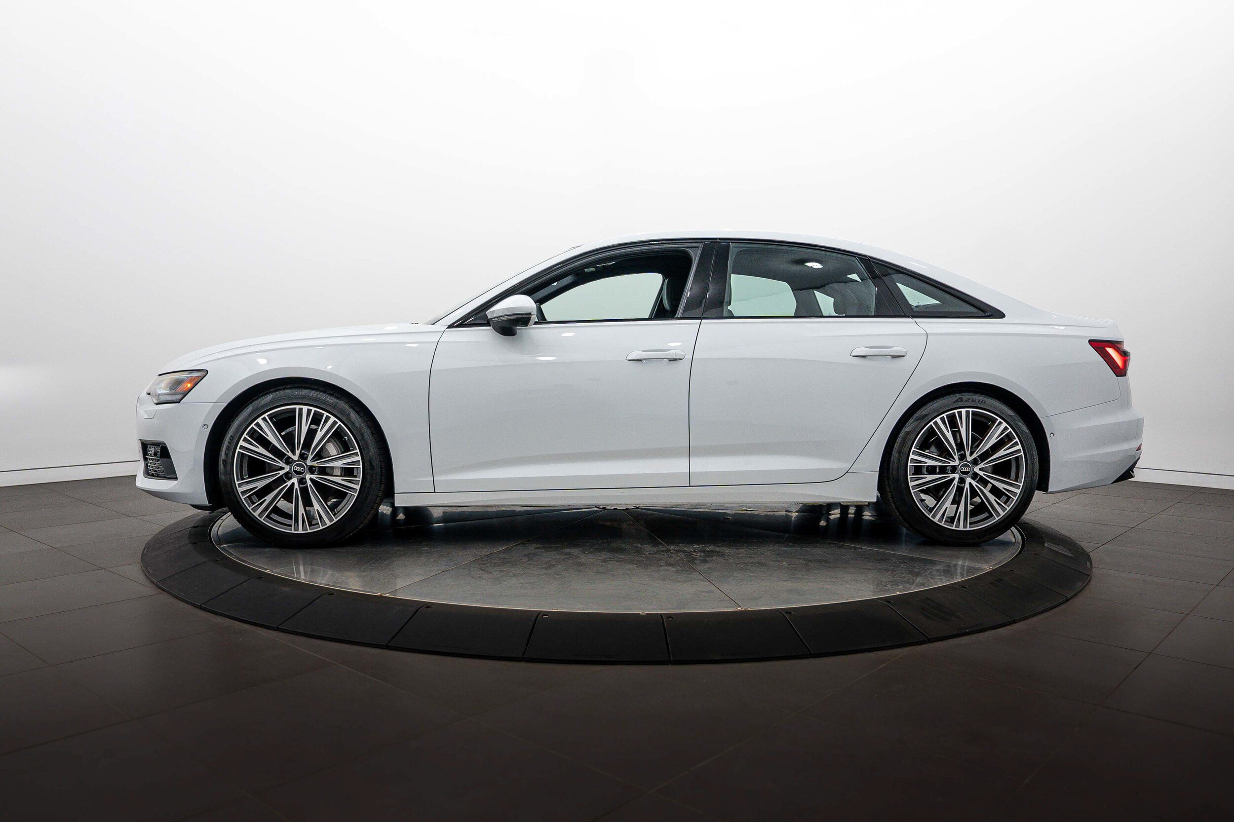 Certified 2023 Audi A6 2.0T Premium w/ Convenience Package AWD/4WD image 6
