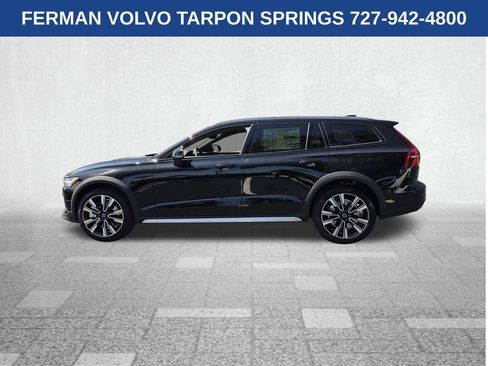 New 2026 Volvo V60 B5 Cross Country Ultra AWD/4WD image 5
