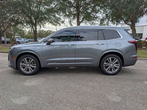 Used 2022 Cadillac XT6 Premium Luxury w/ Technology Package image 5