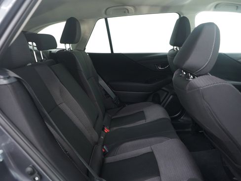 Used 2025 Subaru Outback Premium image 12