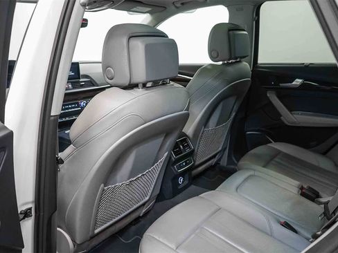 Used 2018 Audi Q5 2.0T Premium Plus w/ Premium Plus Package image 19