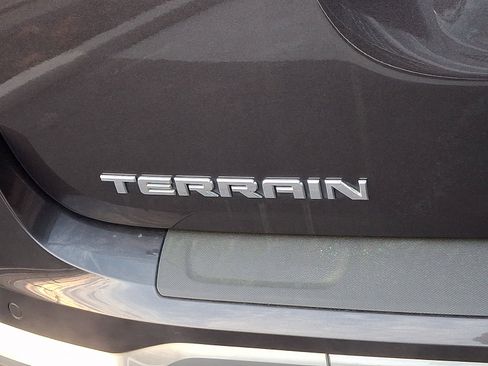 Used 2016 GMC Terrain Denali image 29