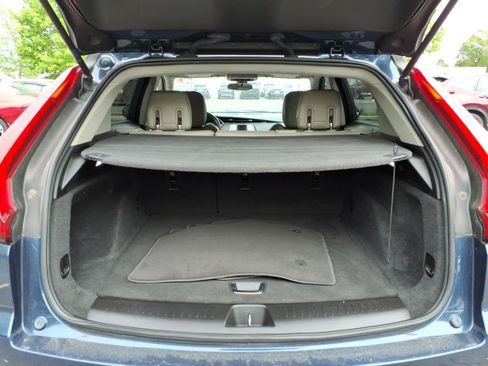 Used 2019 Cadillac XT4 Luxury FWD image 11