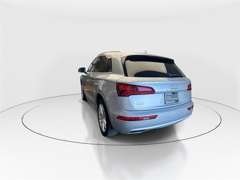 Used 2018 Audi Q5 Prestige w/ Prestige Package image 6