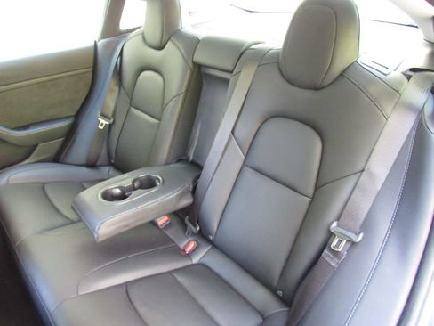 Used 2022 Tesla Model 3 RWD image 15