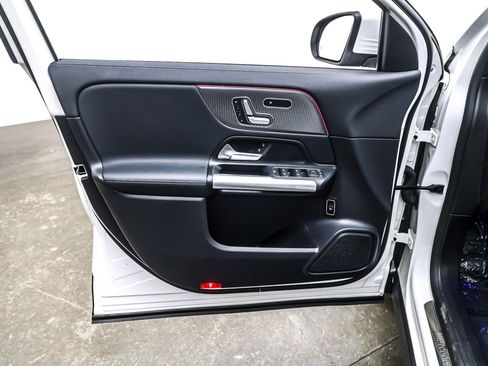 Used 2023 Mercedes-Benz GLA 250 image 22