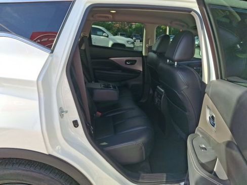 Used 2022 Nissan Murano SV w/ SV Midnight Edition Package image 19