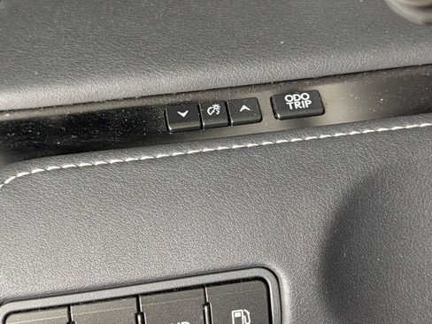 Used 2018 Lexus LC 500 Coupe w/ Sport Package image 35