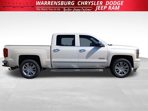 Used 2015 Chevrolet Silverado 1500 High Country image 2