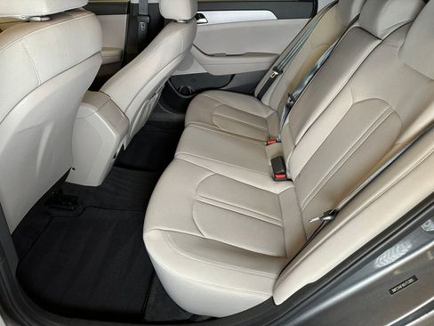 Used 2019 Hyundai Sonata SE w/ Cargo Package image 21