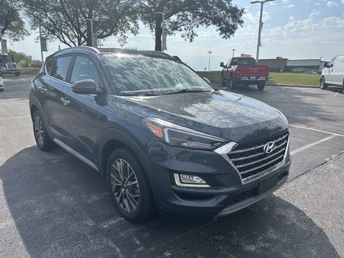 Used 2021 Hyundai Tucson Limited AWD/4WD image 3
