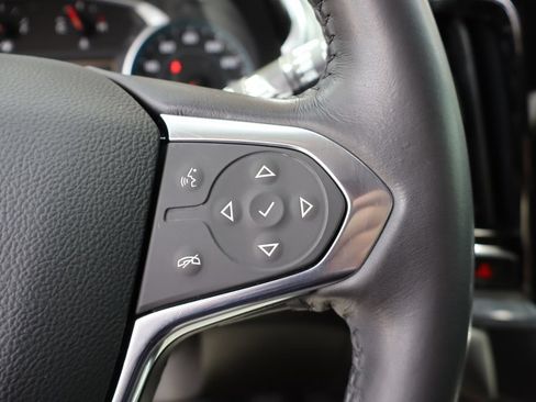 Used 2021 Chevrolet Traverse LT FWD image 16