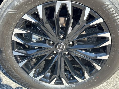 New 2026 Nissan Rogue SV AWD/4WD image 9
