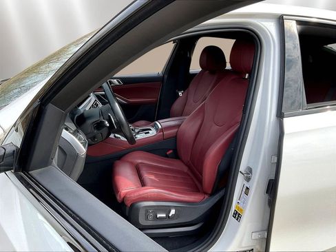 Used 2022 BMW X6 xDrive40i w/ M Sport Package AWD/4WD image 21