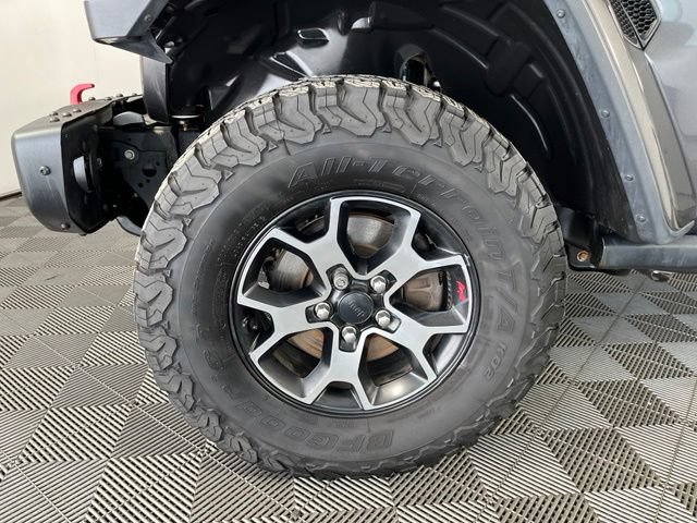 Used 2018 Jeep Wrangler Unlimited Rubicon w/ Dual Top Group AWD/4WD image 11
